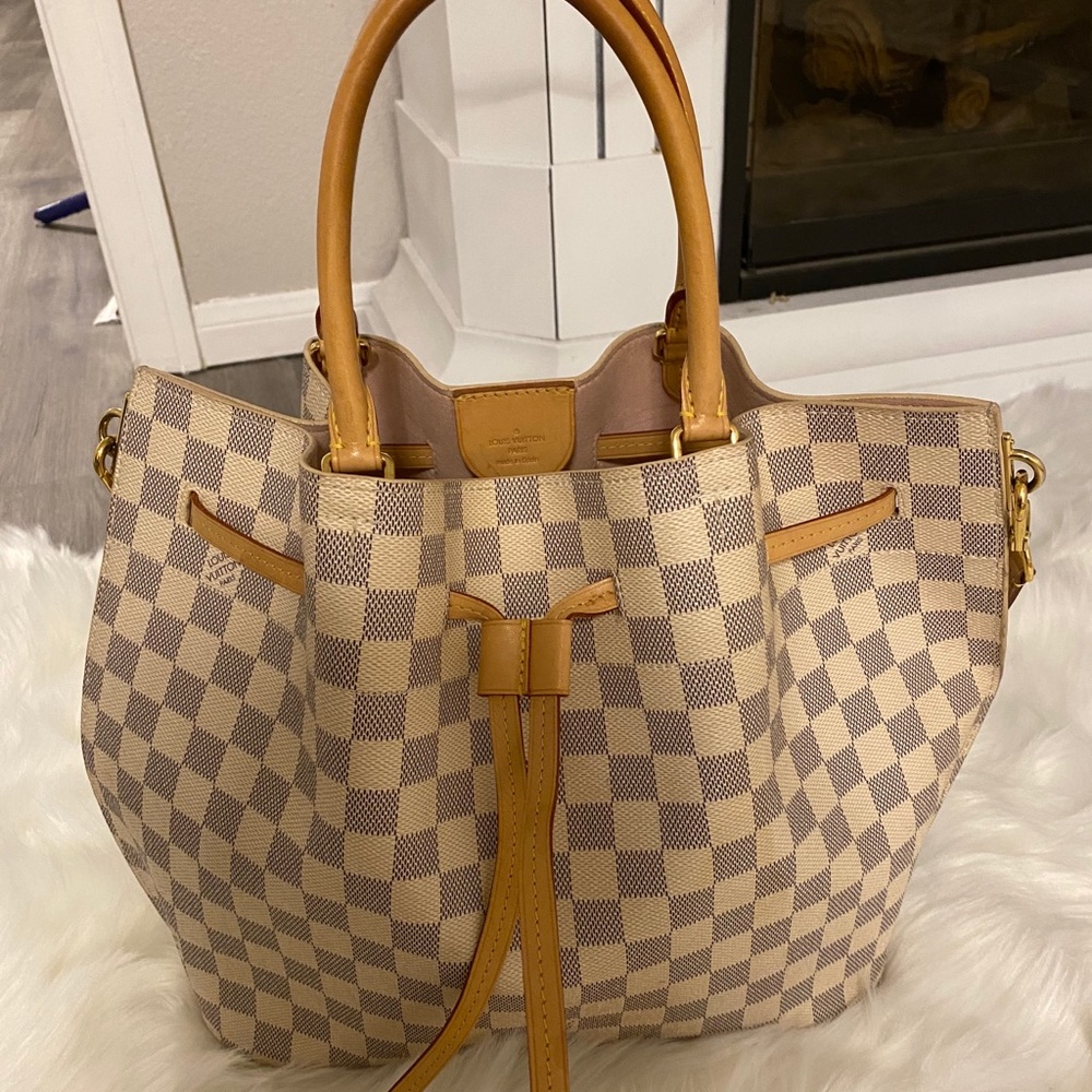 Louis Vuitton Girolata